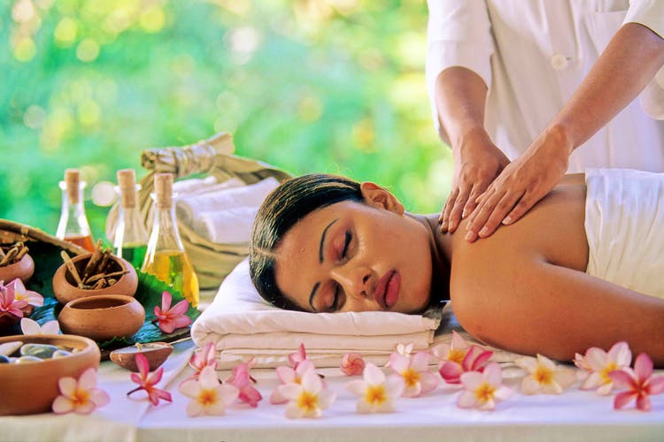 Kolkata Body Massage treatment room